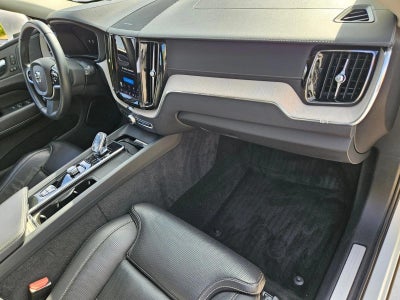 2022 Volvo XC60 B5 FWD Inscription