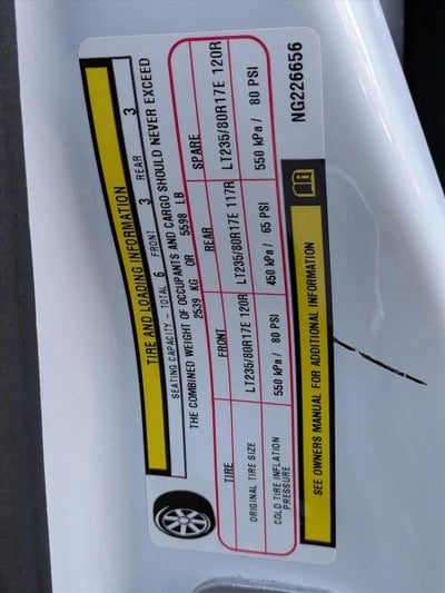 2022 RAM 3500 Tradesman 4x4 Crew Cab 8' Box