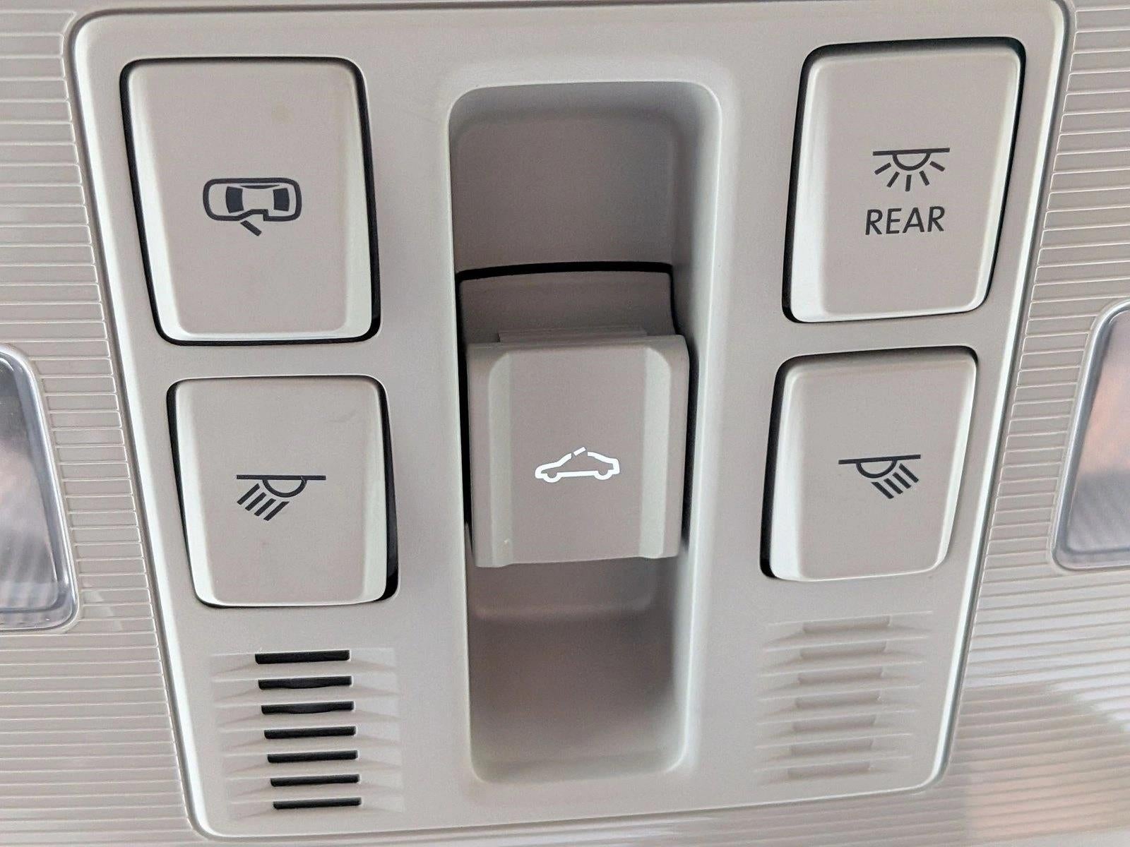 2024 Volkswagen Jetta SEL Auto