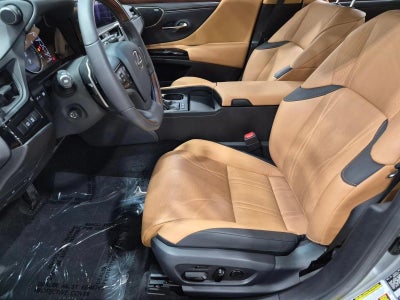 2023 Lexus ES 300h Ultra Luxury FWD