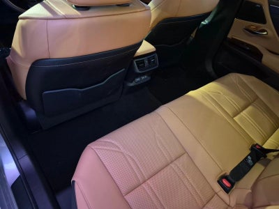 2023 Lexus ES 300h Ultra Luxury FWD