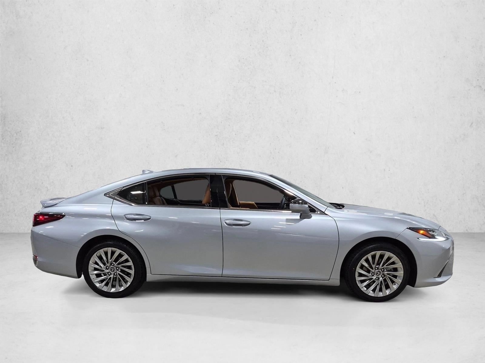 2023 Lexus ES 300h Ultra Luxury FWD