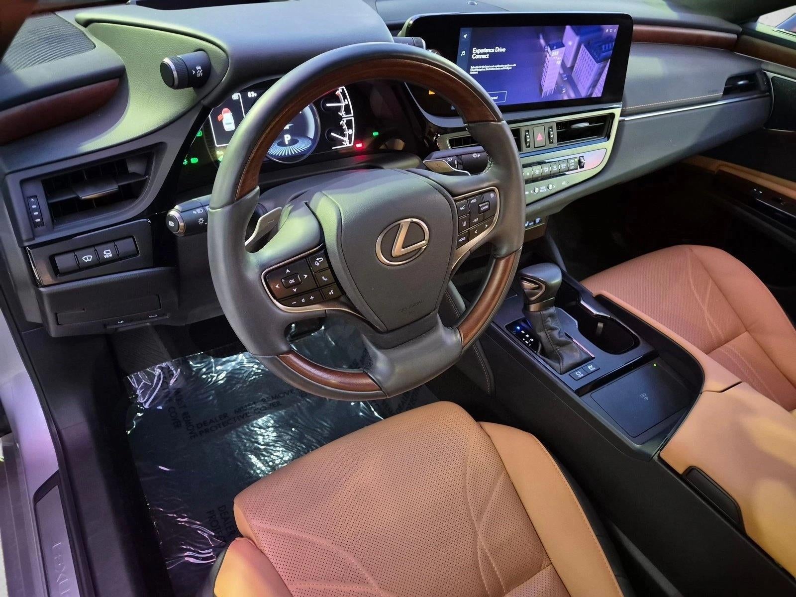 2023 Lexus ES 300h Ultra Luxury FWD