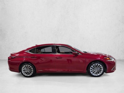 2019 Lexus ES 300h Luxury FWD