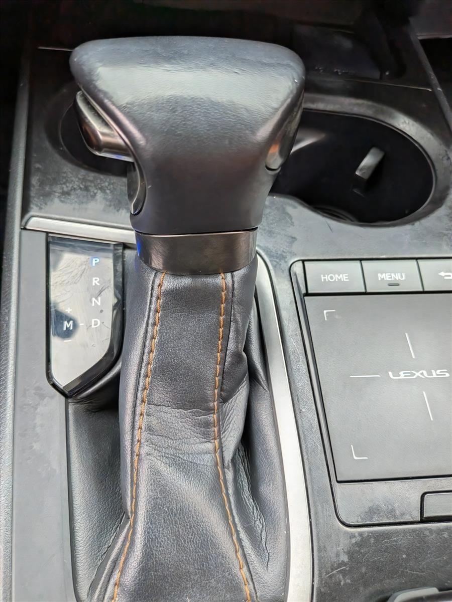 2019 Lexus UX 200 FWD