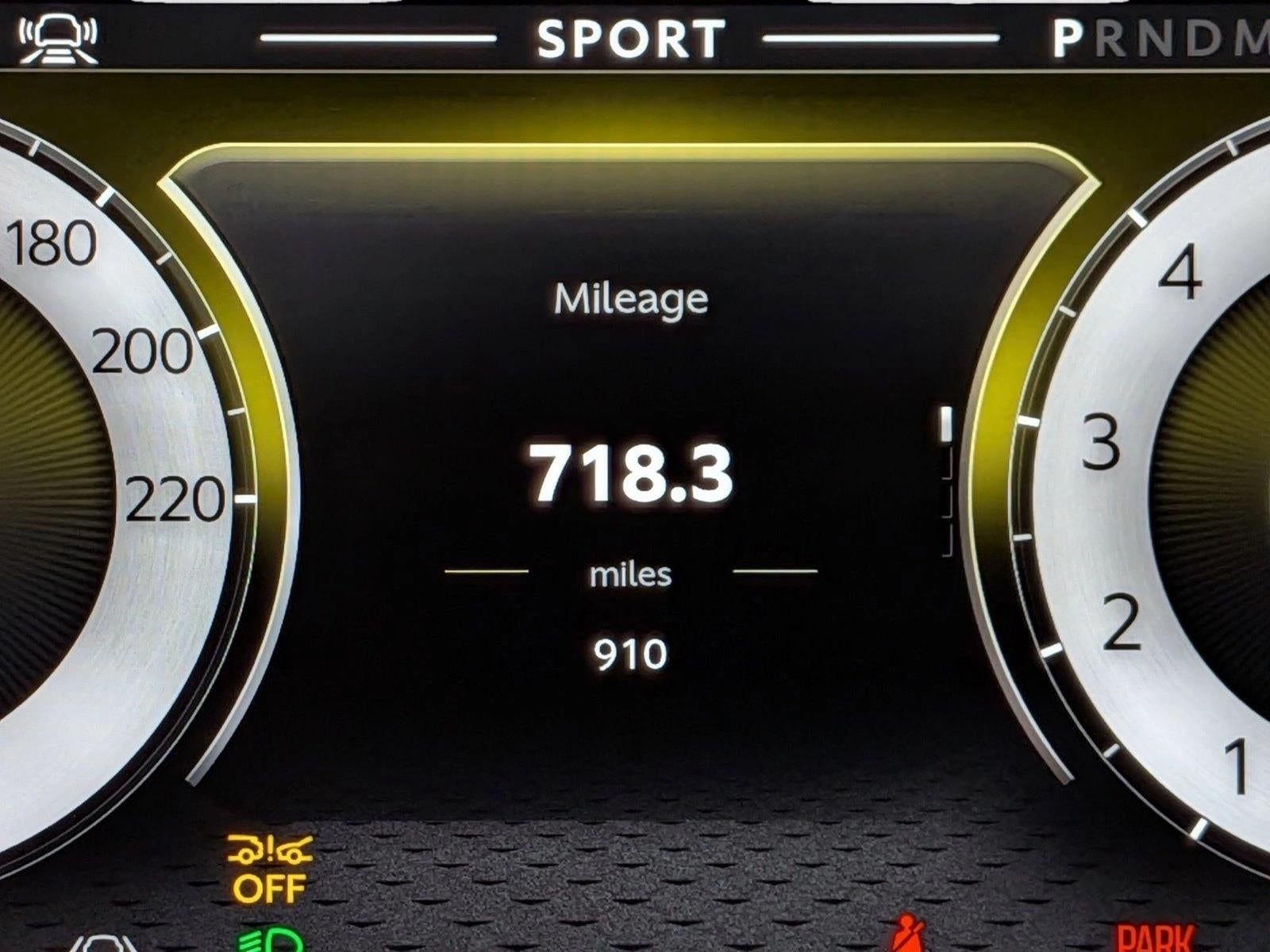 2025 Aston Martin Vantage Coupe