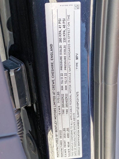 2023 Bentley Bentayga EWB V8 AWD