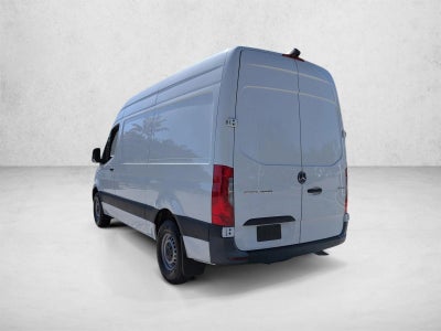2022 Mercedes-Benz Sprinter Cargo Van 2500 Standard Roof I4 Gas 144" RWD