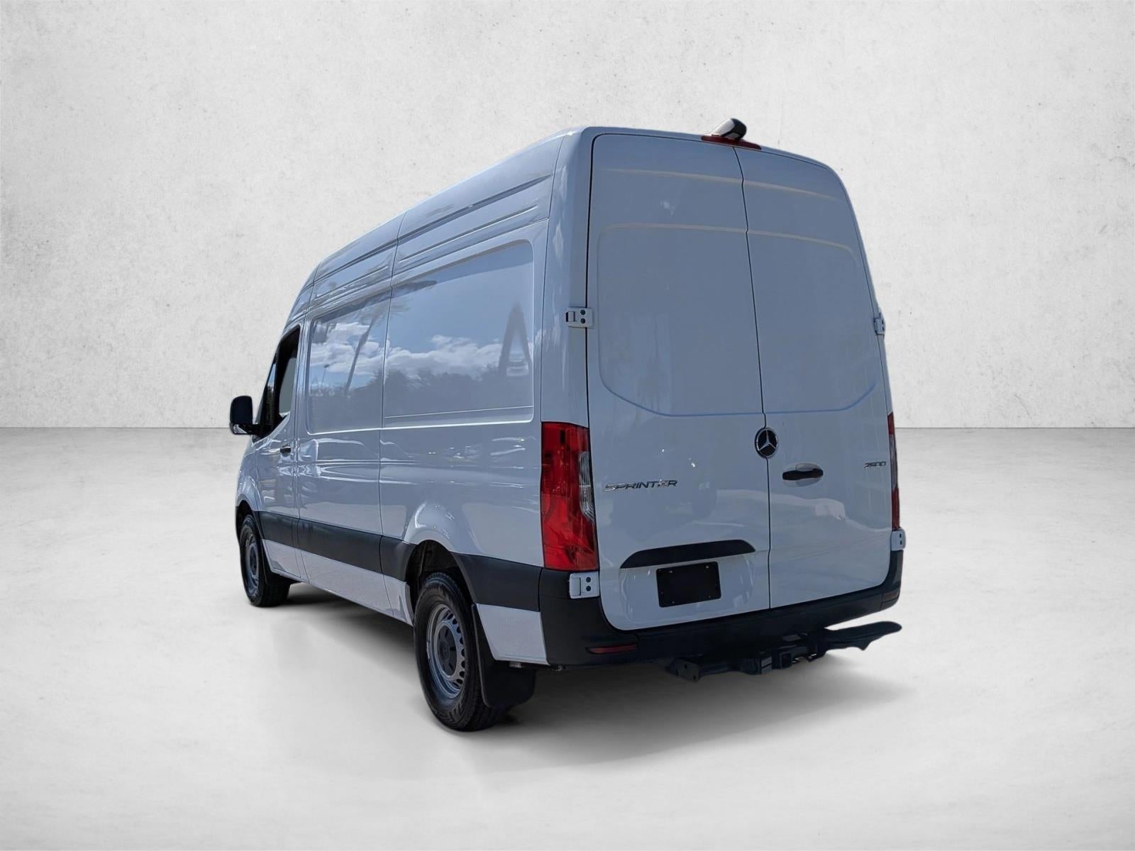 2024 Mercedes-Benz Sprinter Cargo Van 2500 Standard Roof I4 Diesel 144" RWD