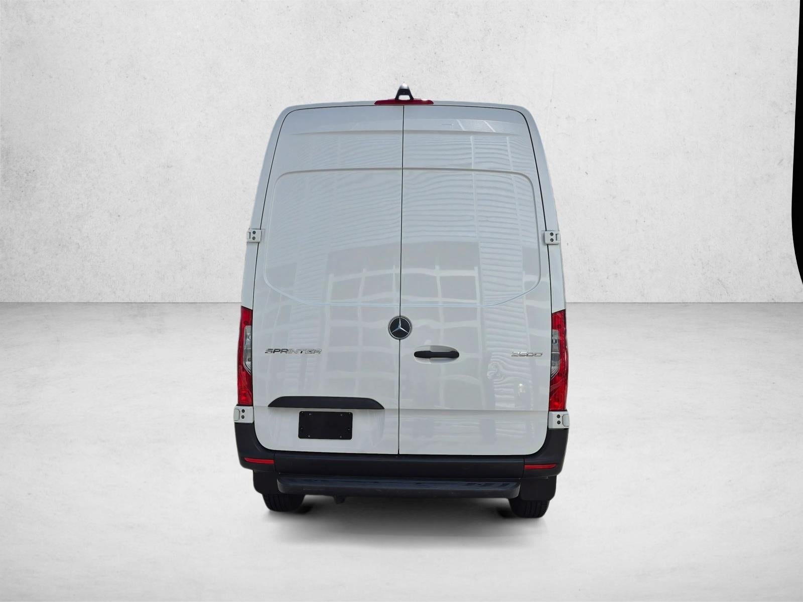 2024 Mercedes-Benz Sprinter Cargo Van 2500 Standard Roof I4 Diesel 144" RWD