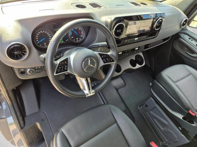2024 Mercedes-Benz eSprinter Cargo Van 2500 High Roof 170" RWD