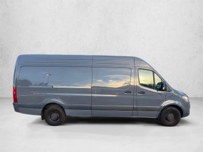 2024 Mercedes-Benz eSprinter Cargo Van 2500 High Roof 170" RWD
