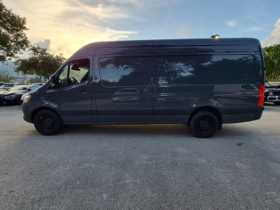2024 Mercedes-Benz eSprinter Cargo Van 2500 High Roof 170" RWD
