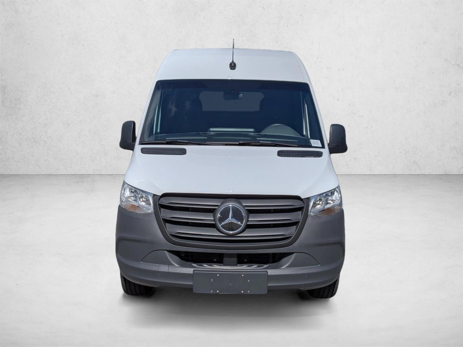 2024 Mercedes-Benz eSprinter Cargo Van 2500 High Roof 170" RWD