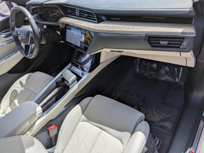 2024 Audi Q8 e-tron Sportback S line Prestige quattro