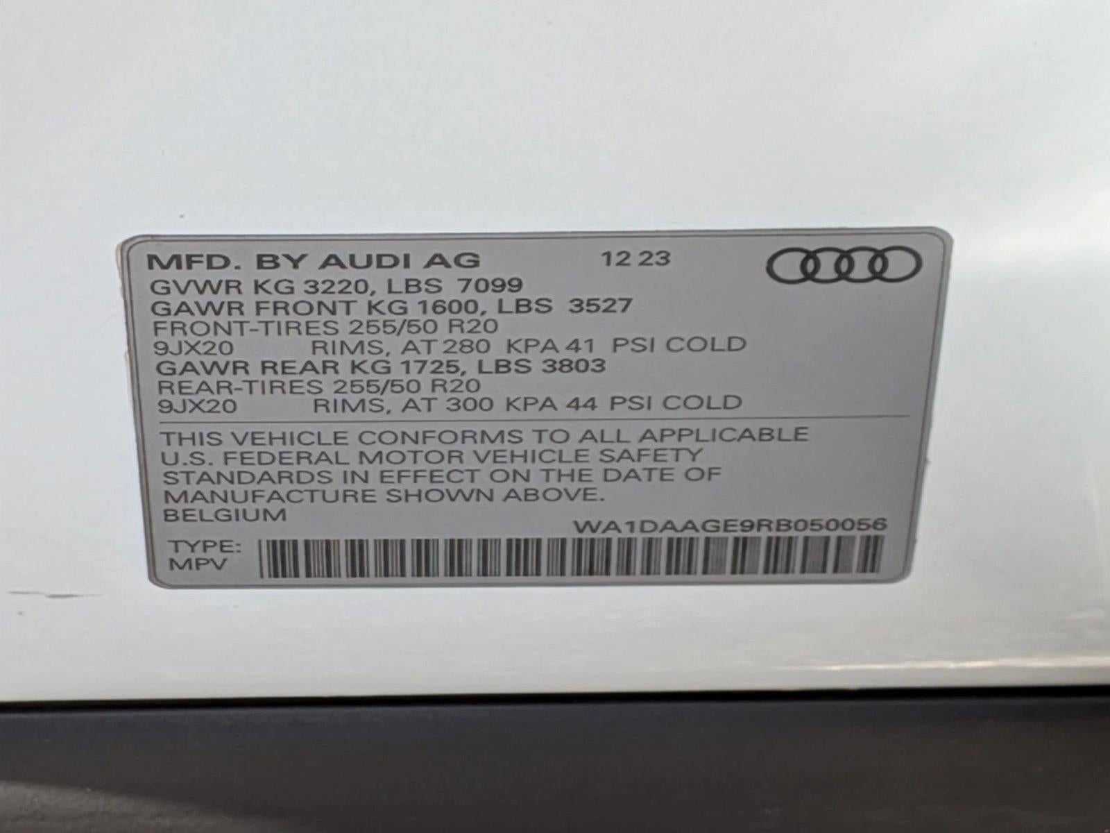 2024 Audi Q8 e-tron Sportback S line Prestige quattro