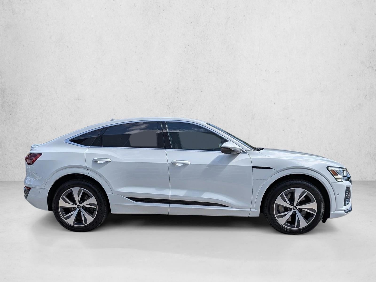 2024 Audi Q8 e-tron Sportback S line Prestige quattro