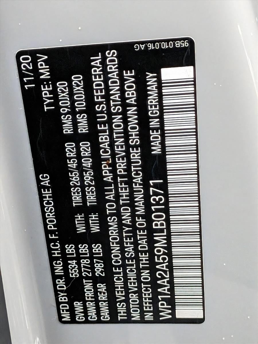 2021 Porsche Macan AWD