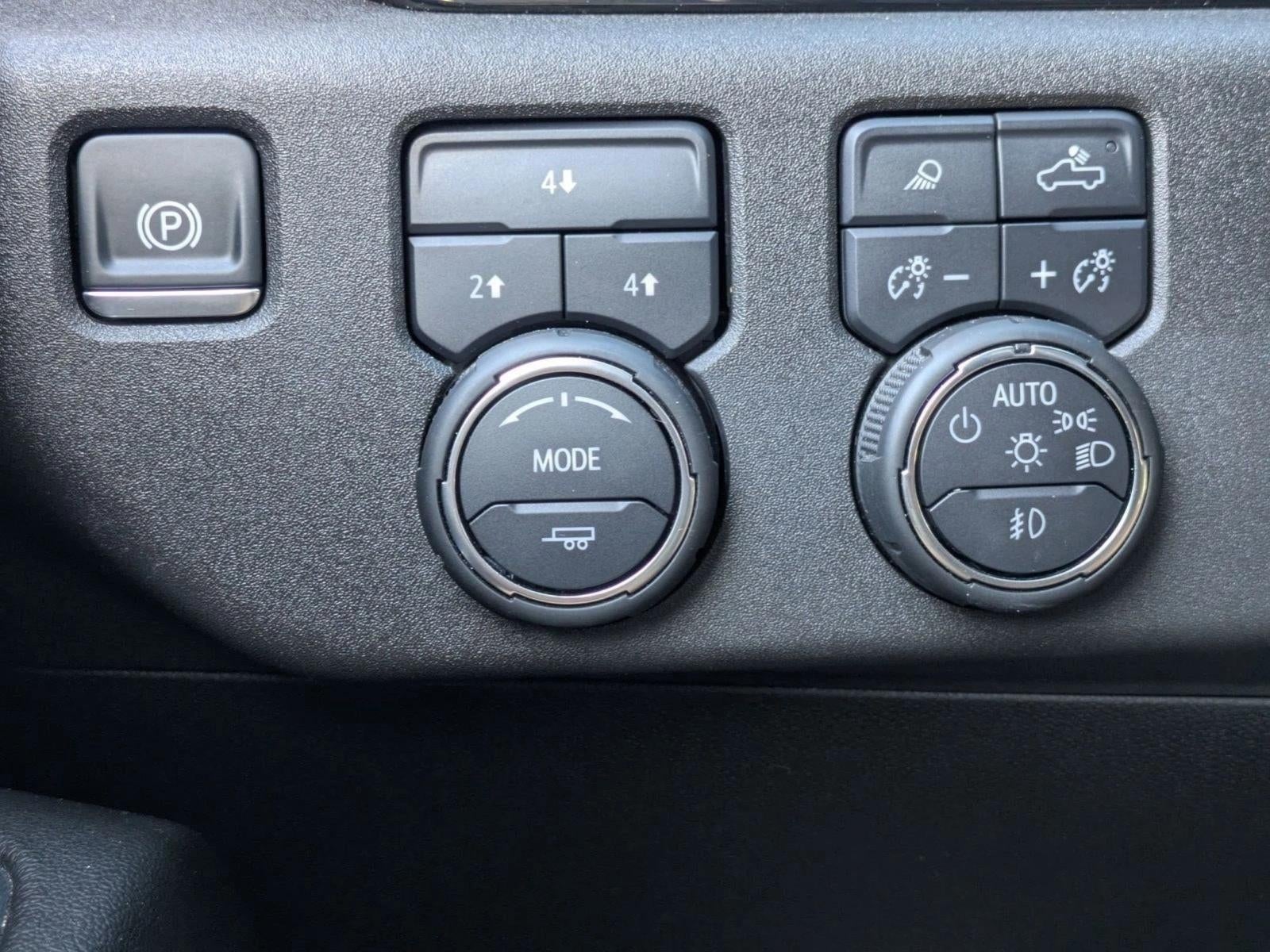 2025 Chevrolet Silverado 2500 HD Crew Cab Standard Box 4-Wheel Drive LT