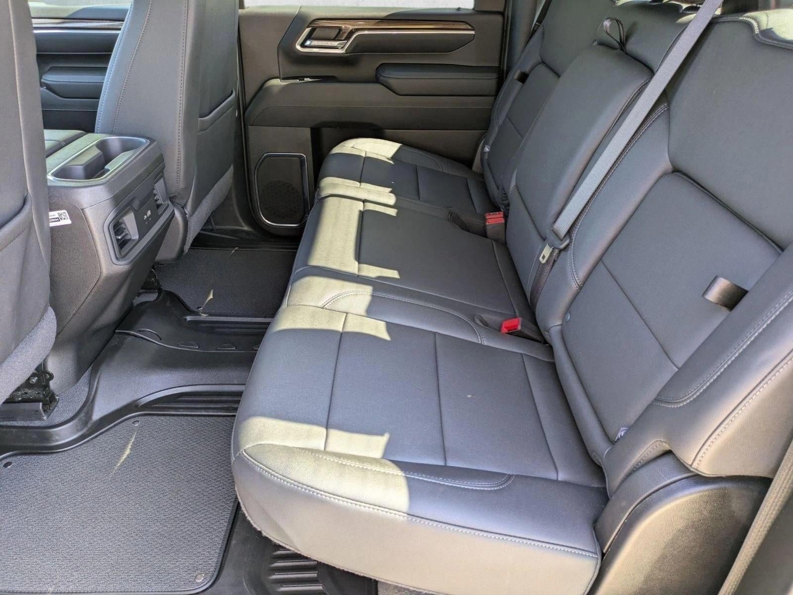 2025 Chevrolet Silverado 2500 HD Crew Cab Standard Box 4-Wheel Drive LT