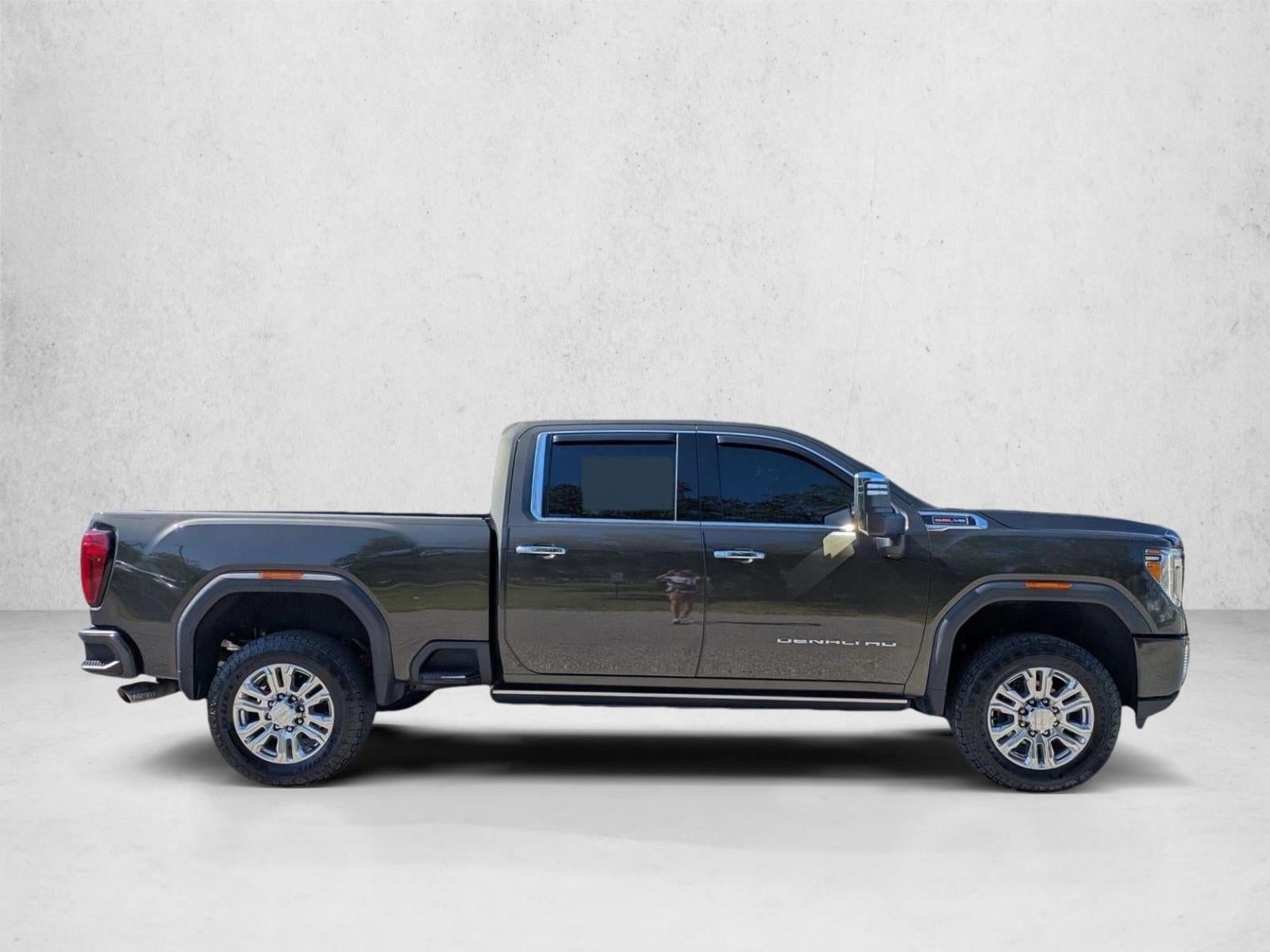 2022 GMC Sierra 3500HD Crew Cab Standard Box 4-Wheel Drive Denali