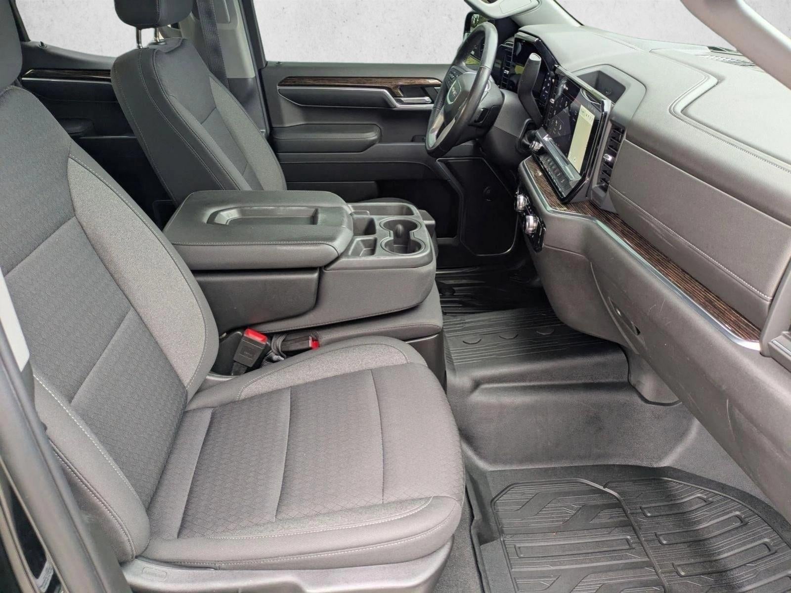 2022 GMC Sierra 1500 Double Cab Standard Box 4-Wheel Drive SLE