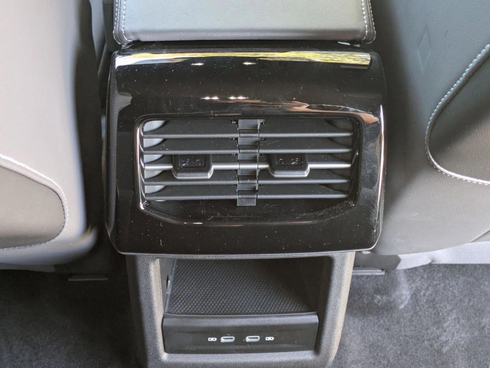 2023 Volkswagen ID.4 Pro AWD w/SK On Battery