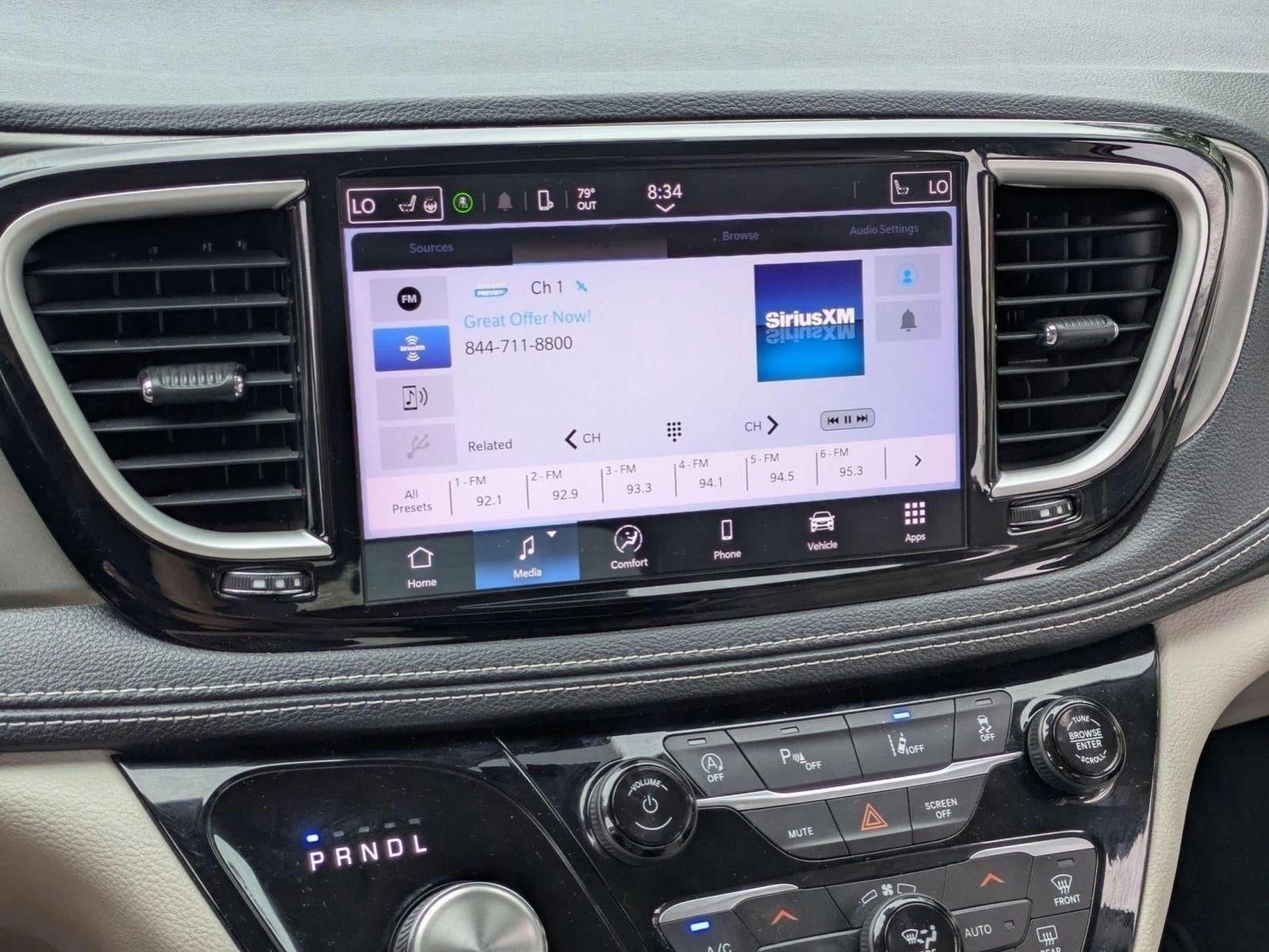 2021 Chrysler Pacifica Touring L FWD