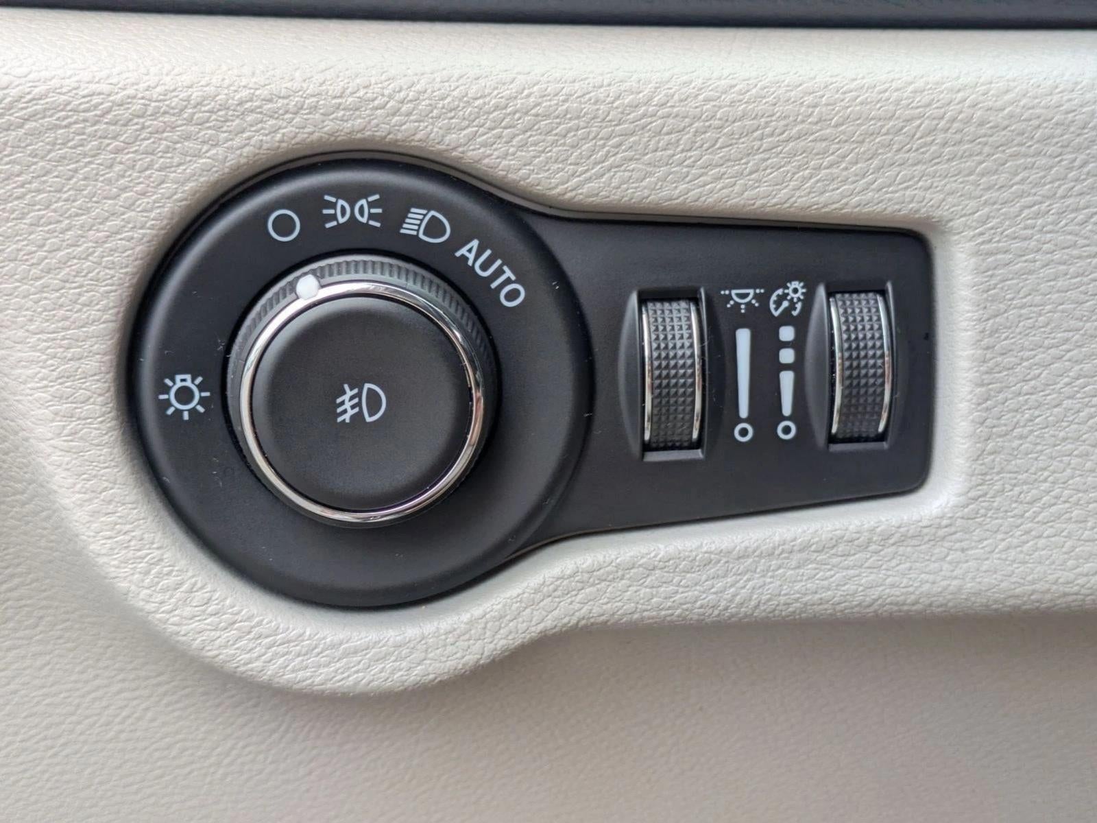 2021 Chrysler Pacifica Touring L FWD