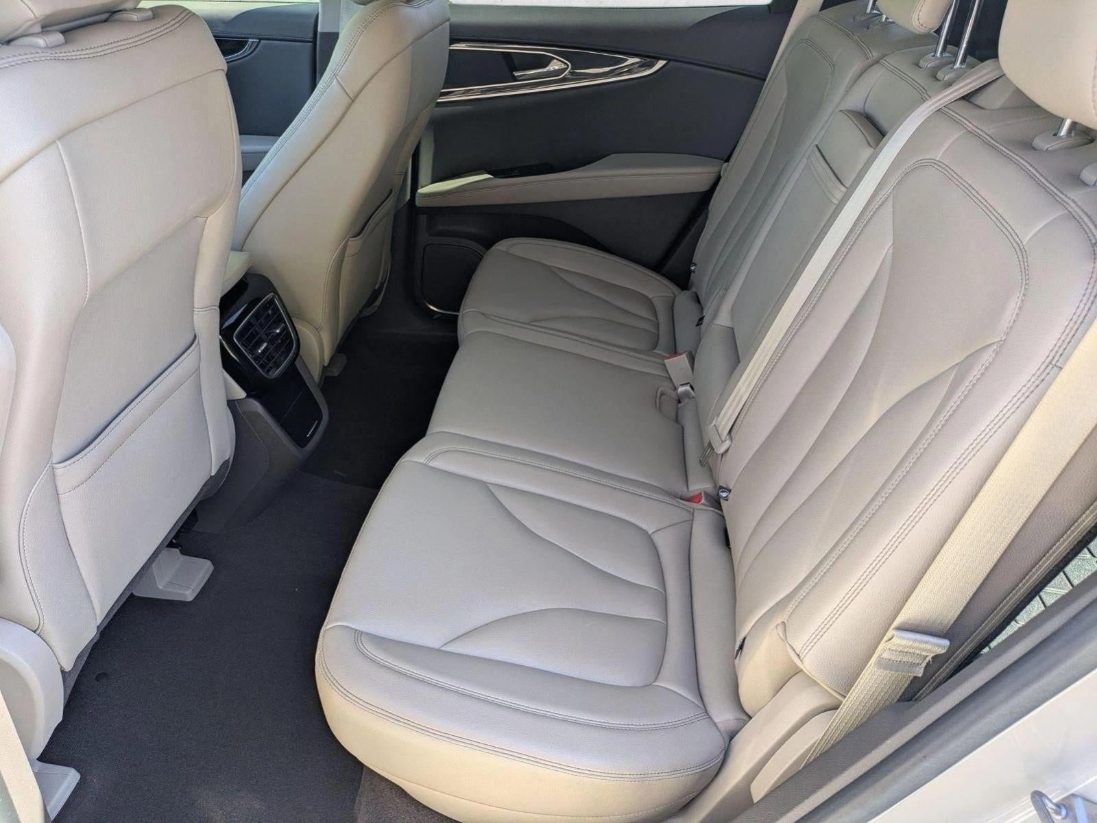 2022 Lincoln Nautilus Standard FWD