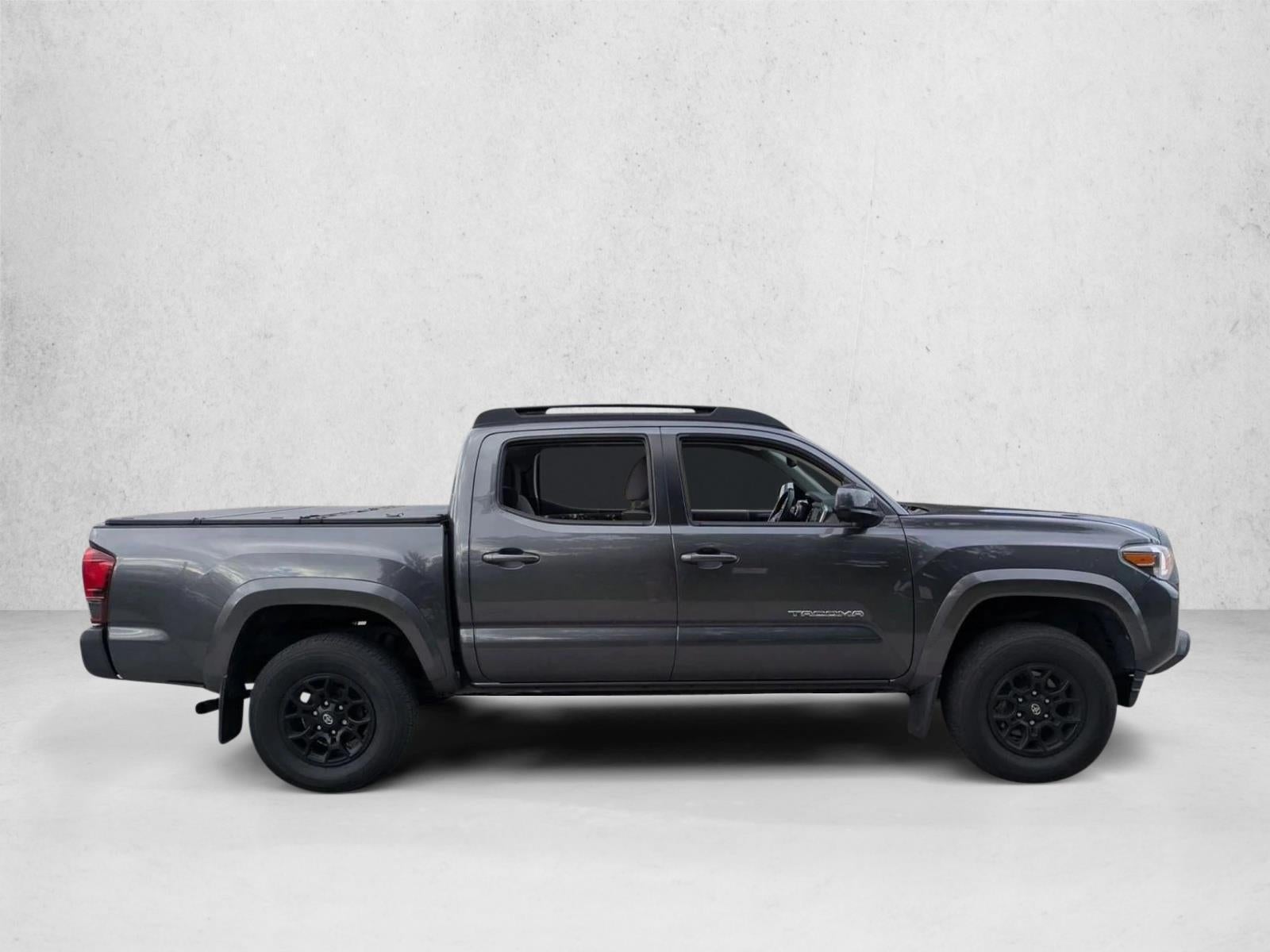 2022 Toyota Tacoma 4WD 4WD SR5 Double Cab 5' Bed V6 AT (Natl)