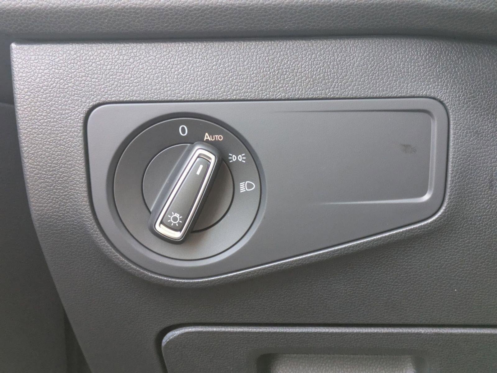 2024 Volkswagen Tiguan 2.0T SE FWD