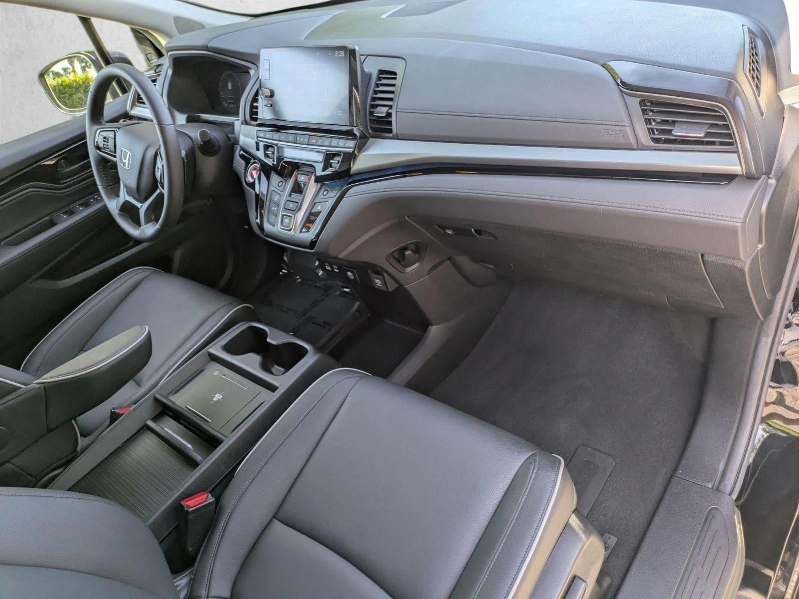 2025 Honda Odyssey Touring Auto