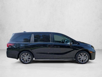2025 Honda Odyssey Touring Auto