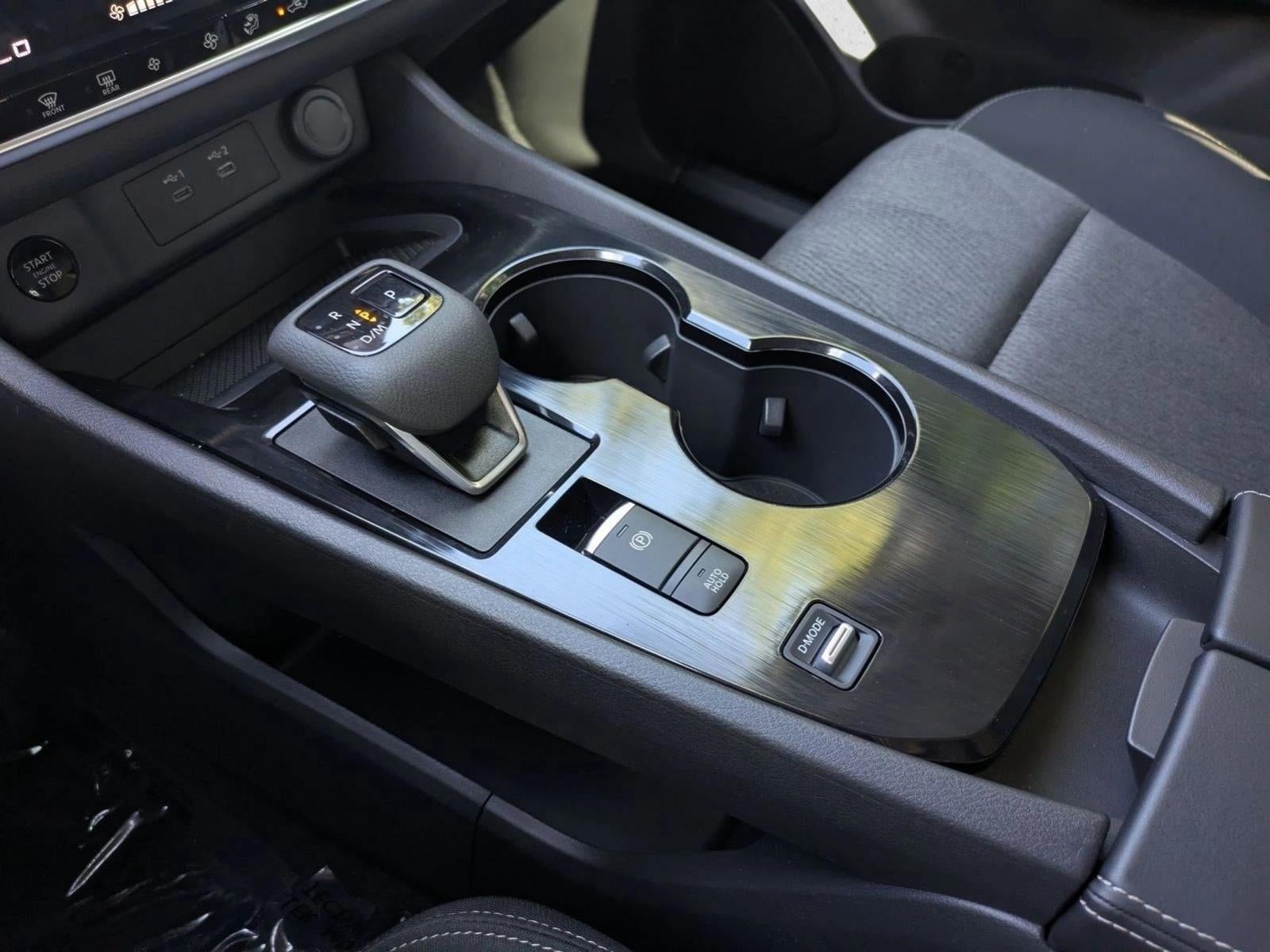 2026 Nissan Rogue FWD SV *Ltd Avail*