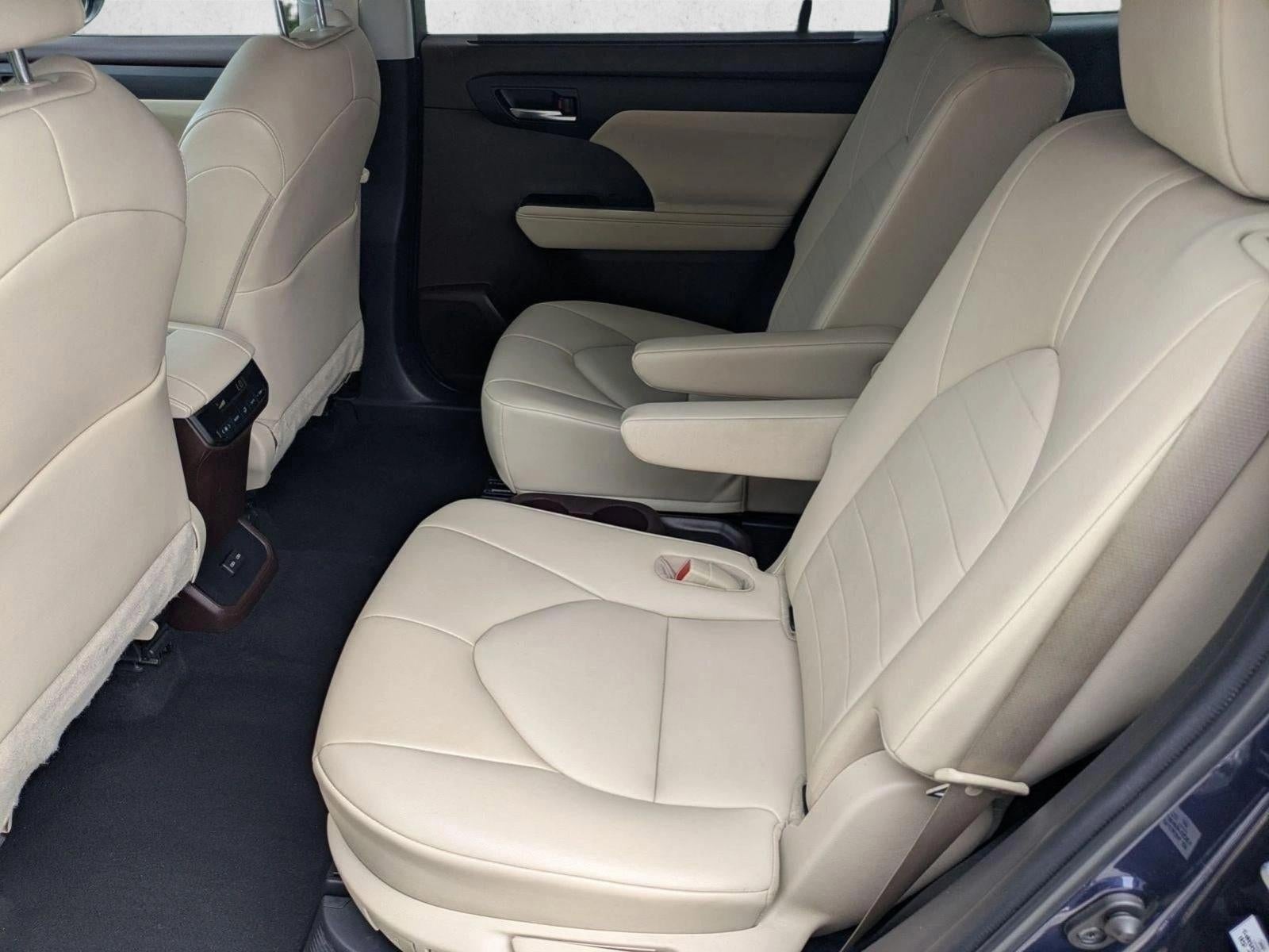 2022 Toyota Highlander Hybrid XLE FWD (Natl)