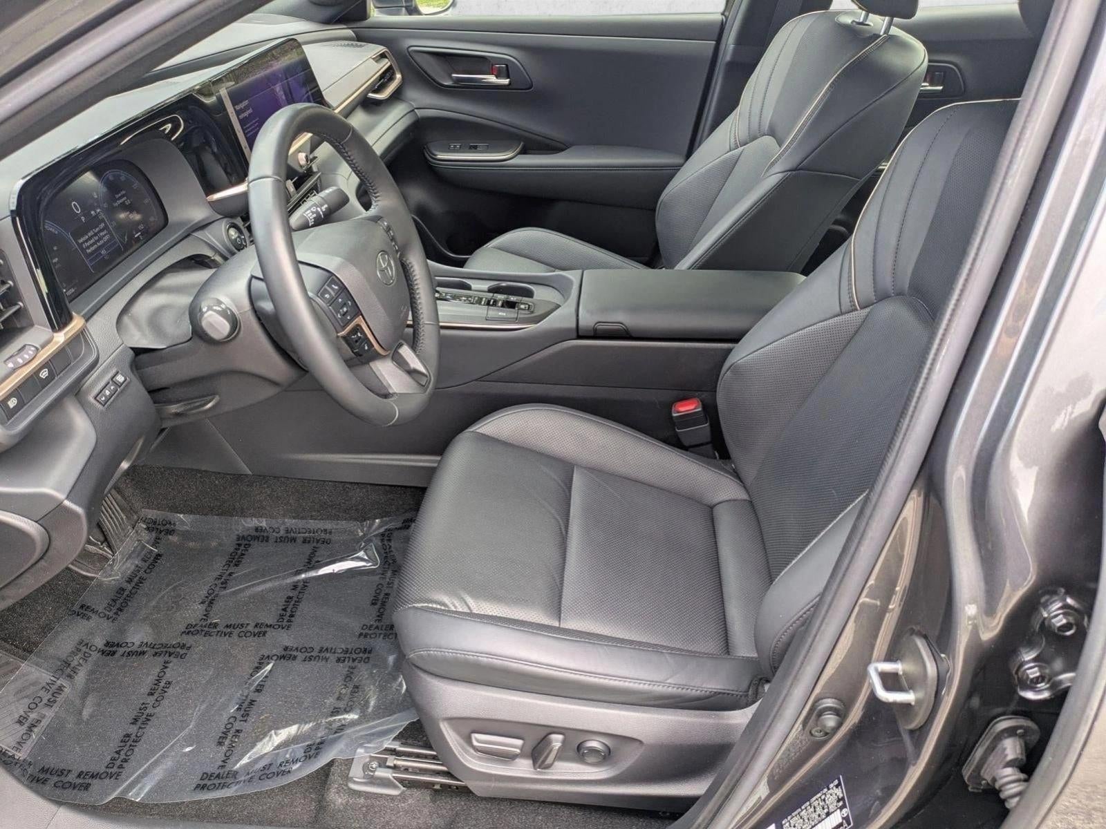 2023 Toyota Crown Limited AWD (Natl)