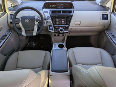 2017 Toyota Prius v Four (Natl)