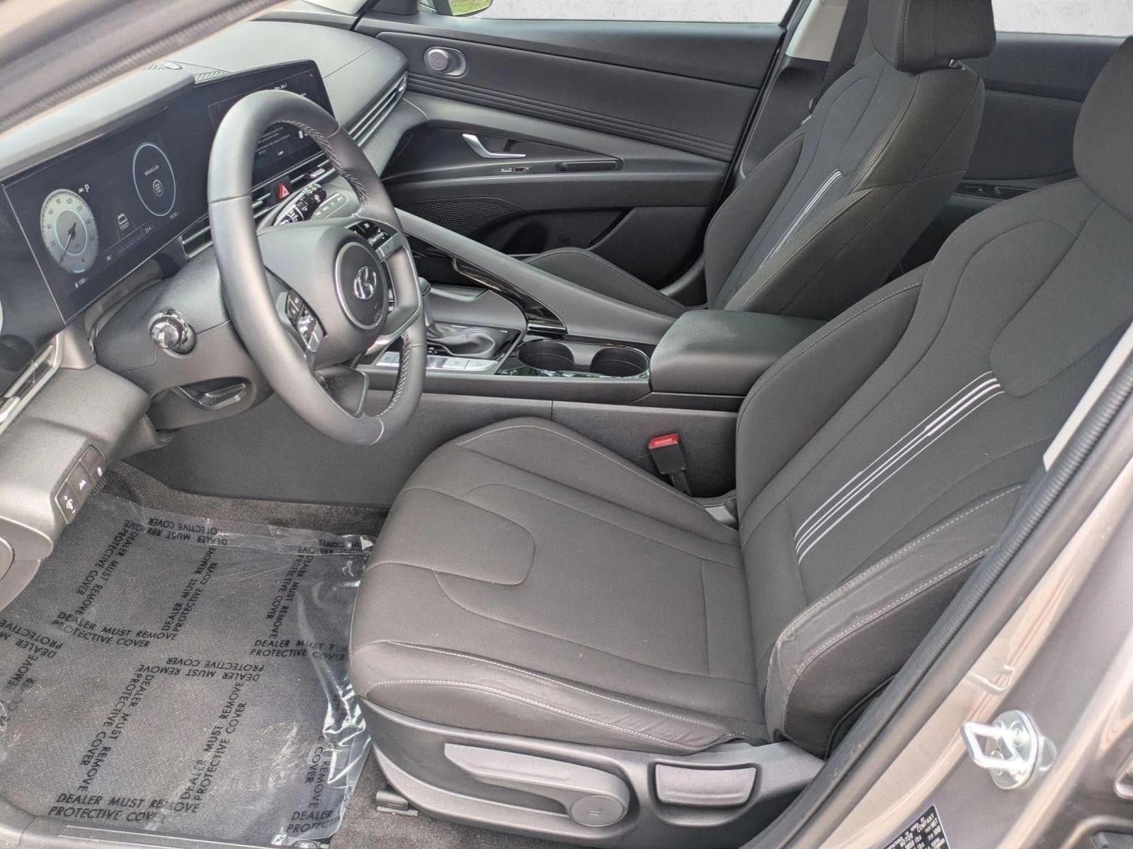 2023 Hyundai ELANTRA SEL IVT