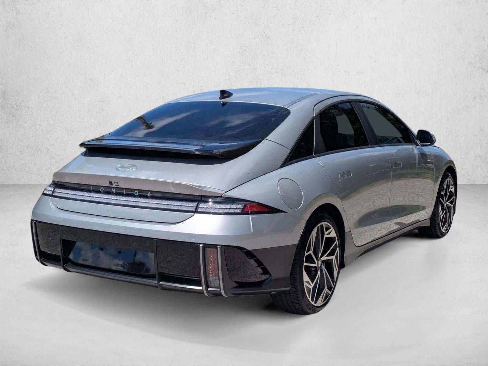 2025 Hyundai IONIQ 6 SEL RWD