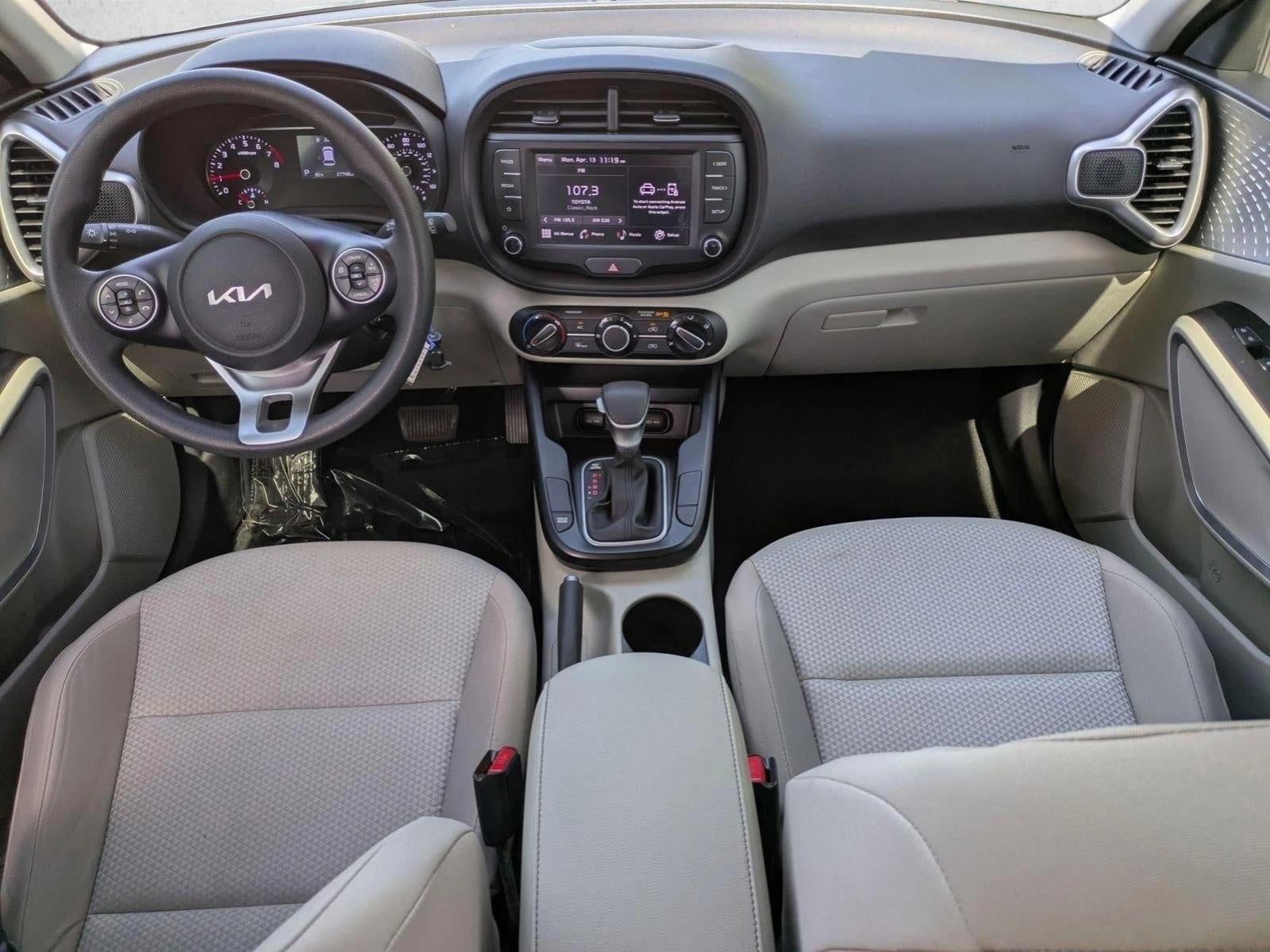 2022 Kia Soul LX IVT