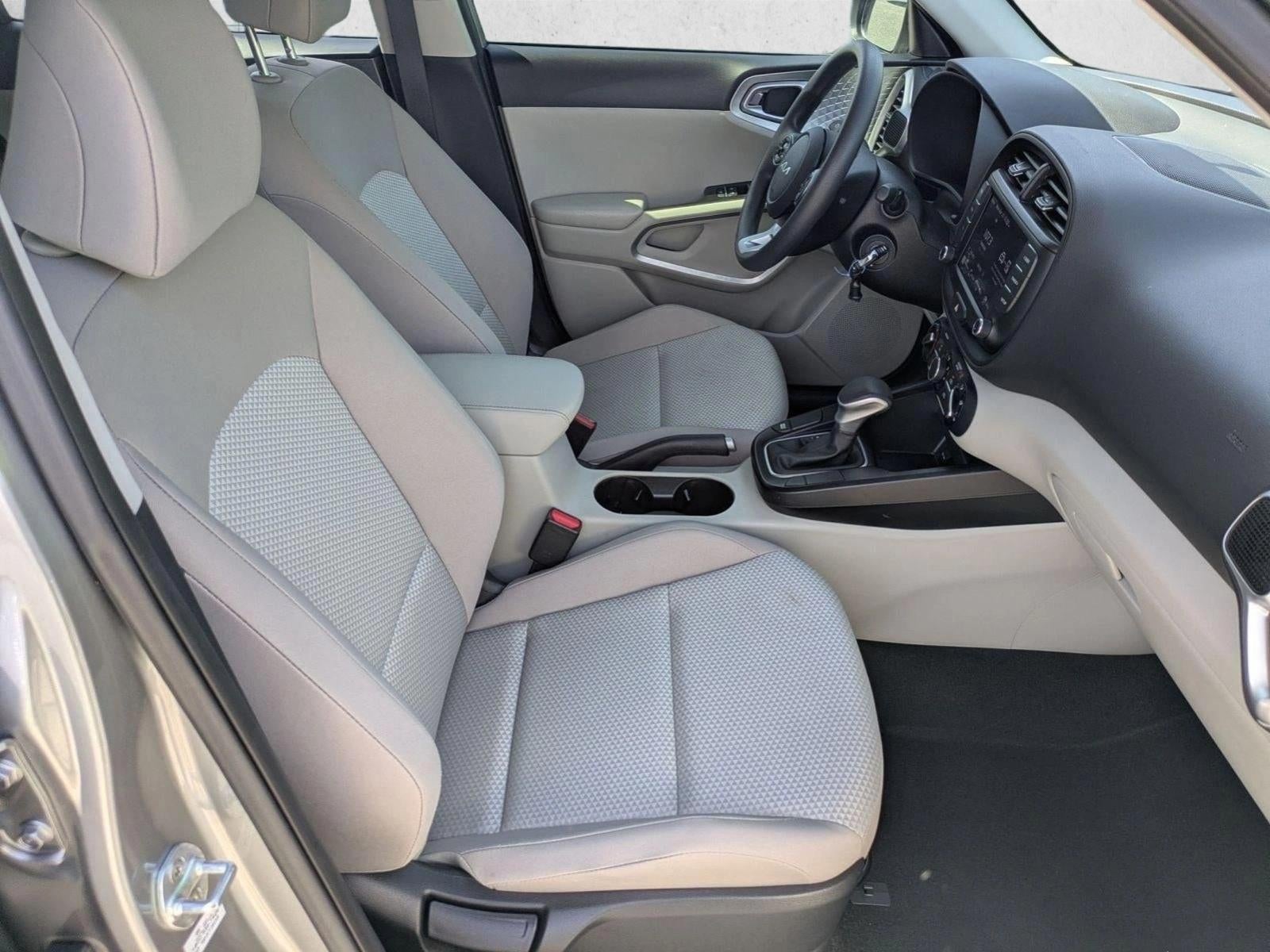 2022 Kia Soul LX IVT