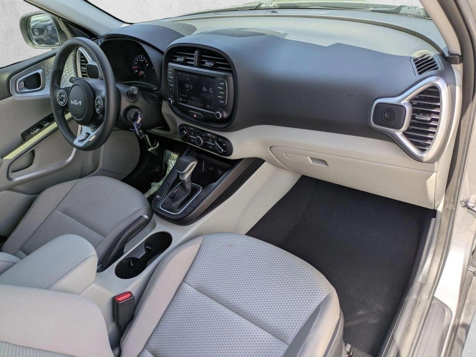 2022 Kia Soul LX IVT