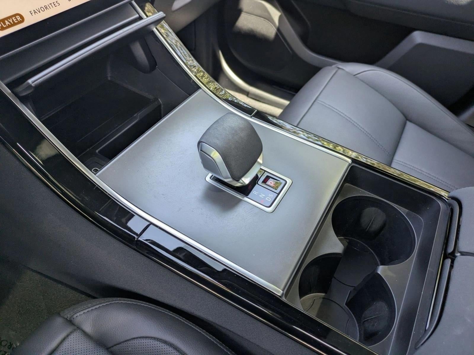 2025 Land Rover Range Rover Velar P250 Dynamic SE