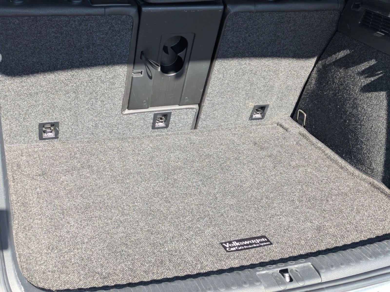 2014 Volkswagen Tiguan 4MOTION 4dr Auto R-Line