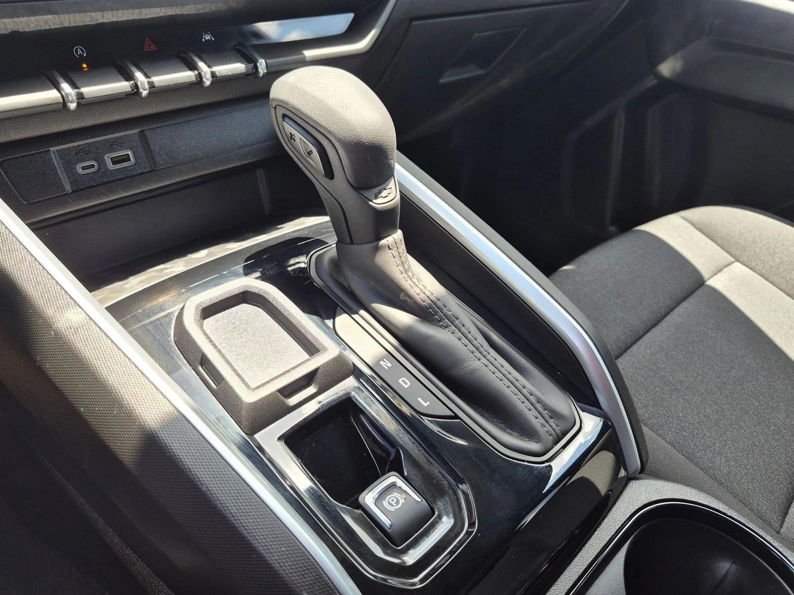 2025 Chevrolet Colorado Crew Cab Short Box 2-Wheel Drive Work Truck