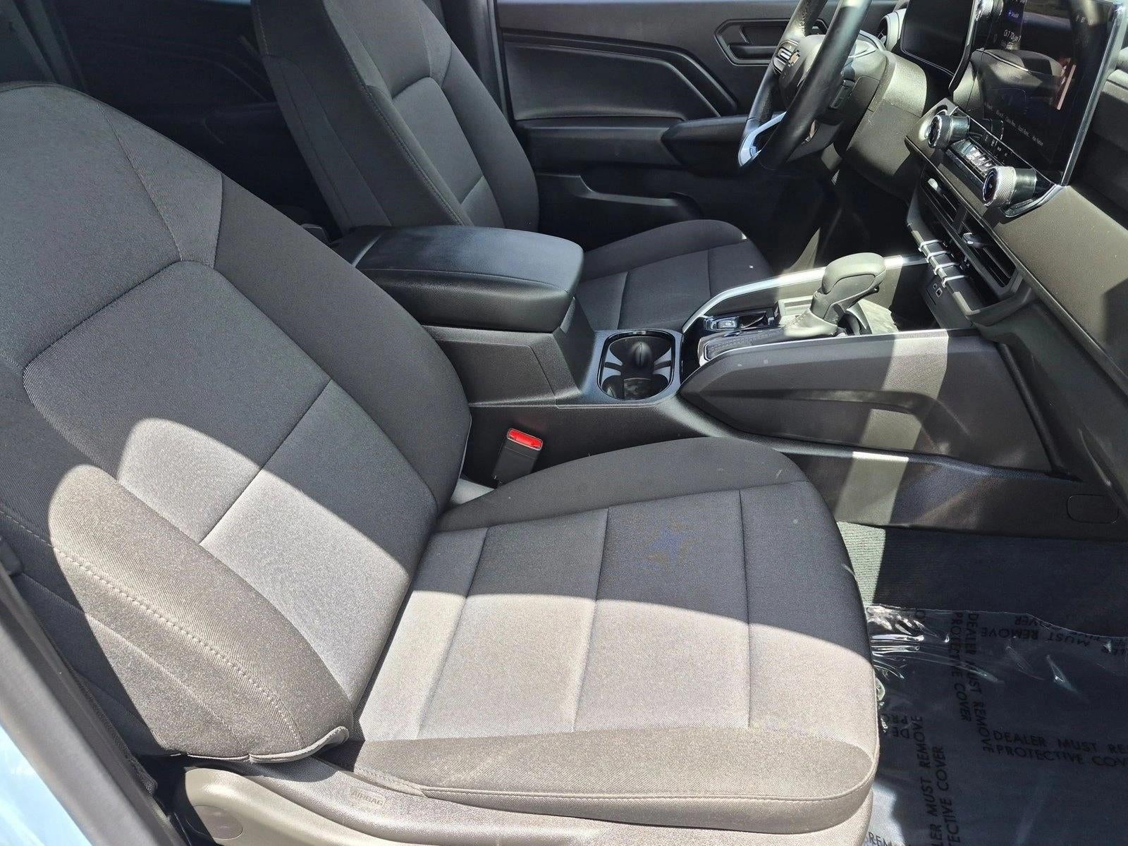 2025 Chevrolet Colorado Crew Cab Short Box 2-Wheel Drive Work Truck
