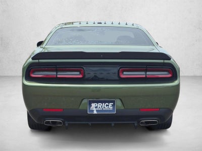 2022 Dodge Challenger SXT RWD