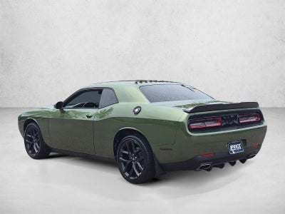 2022 Dodge Challenger SXT RWD