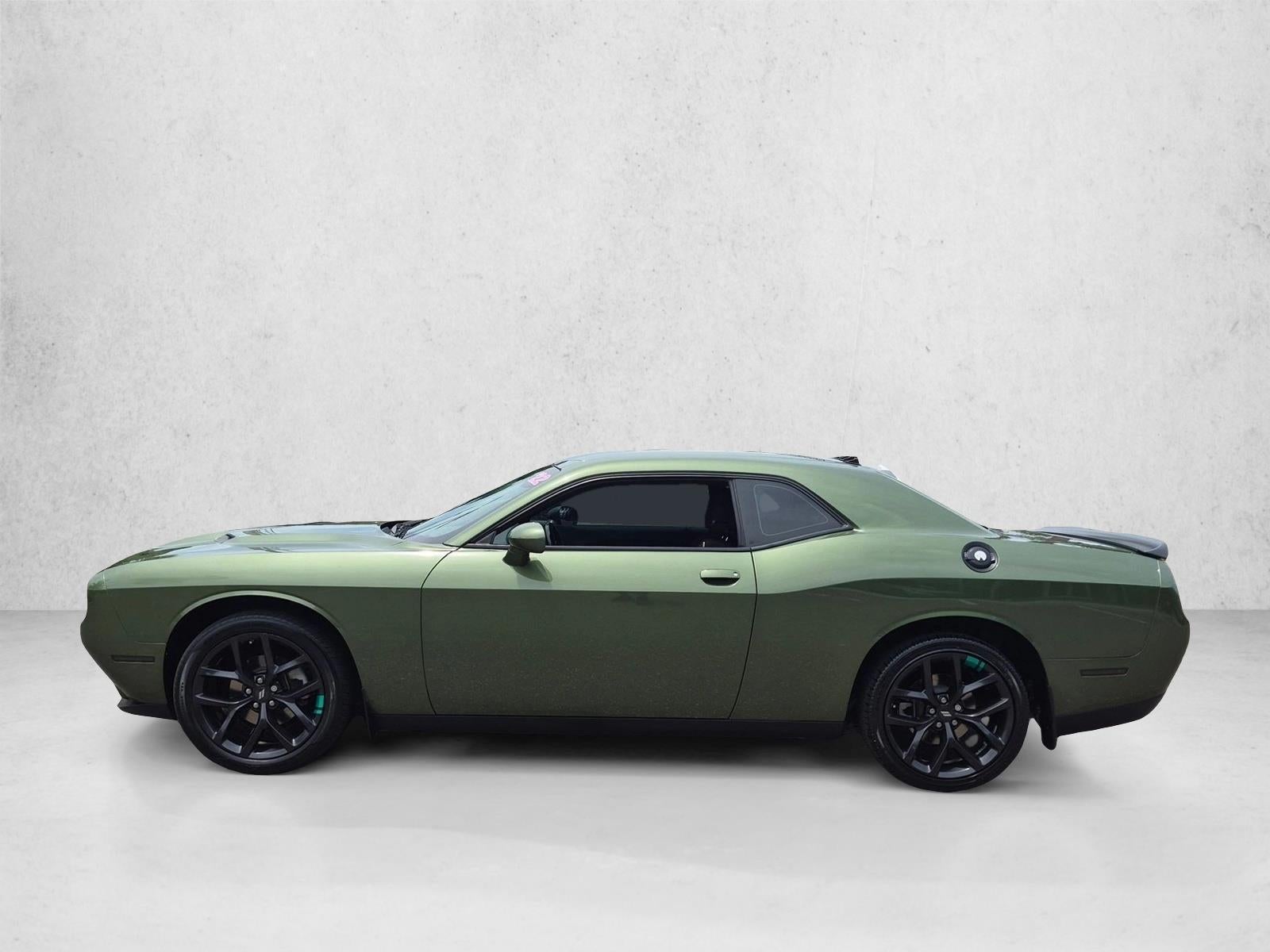 2022 Dodge Challenger SXT RWD
